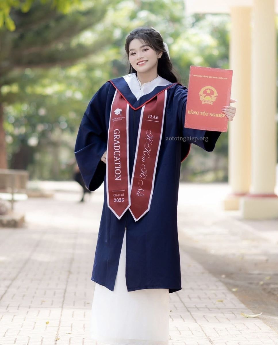 áo cử nhân quốc tế xanh đen