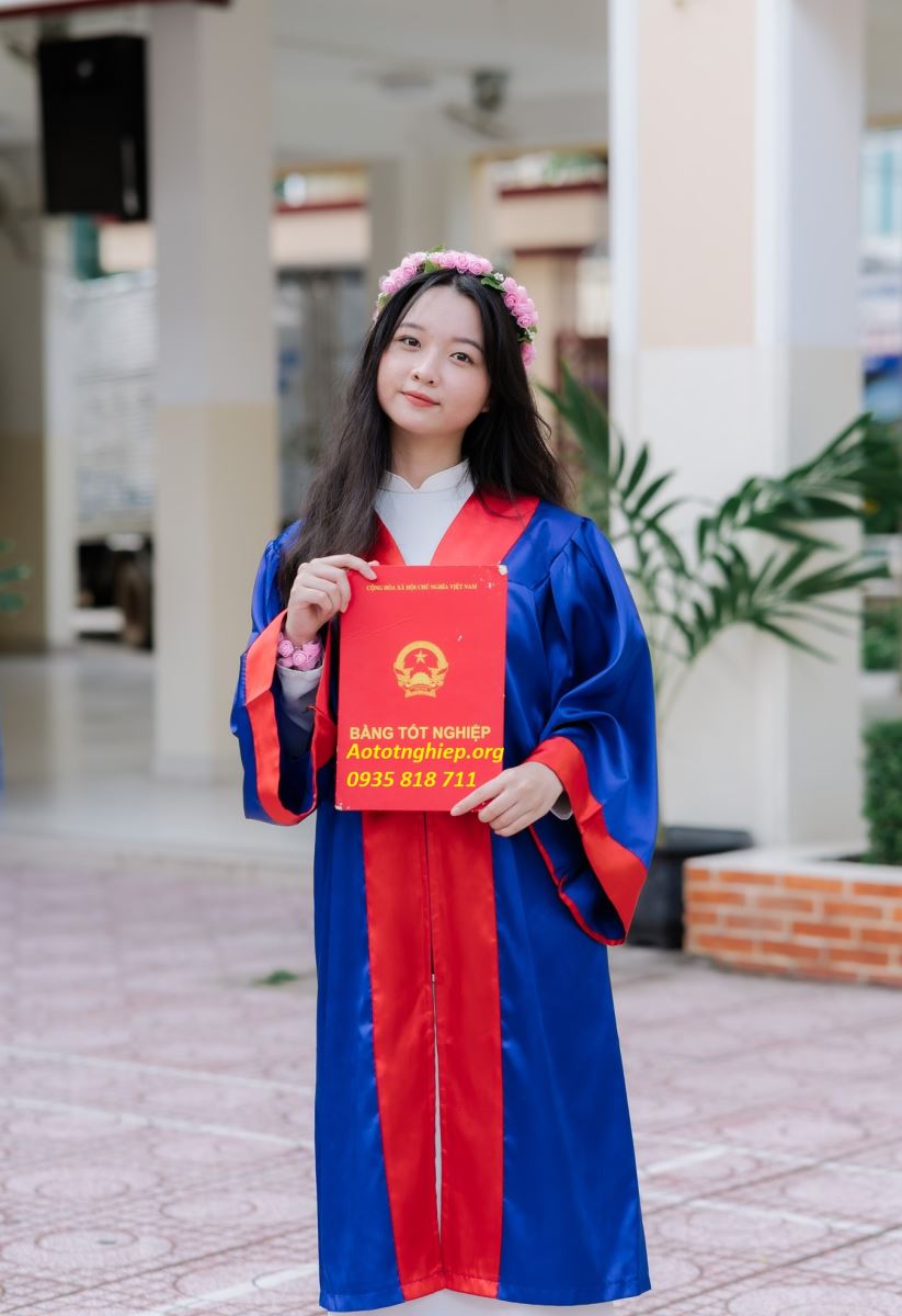 ÁO TỐT NGHIỆP HCM ĐẸP NHẤT 