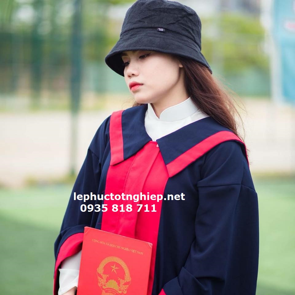 bán rẽ áo tốt nghiệp 