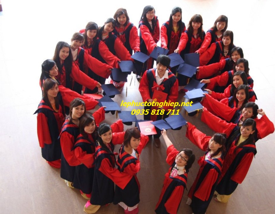 le phuc tot nghiep 2022