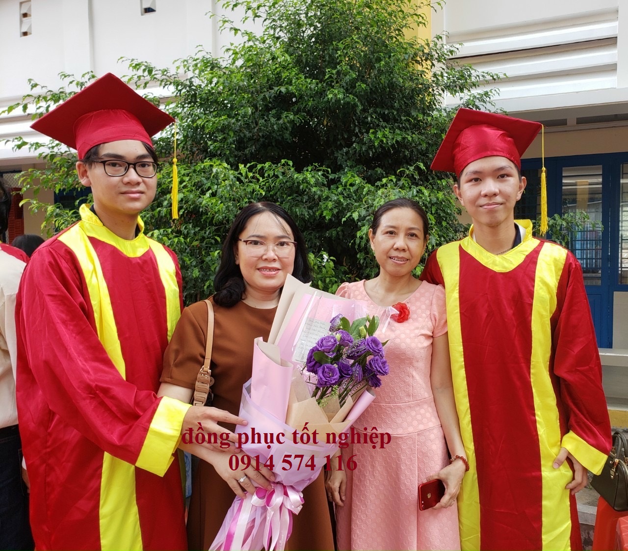 dong phuc tot nghiep thcs 