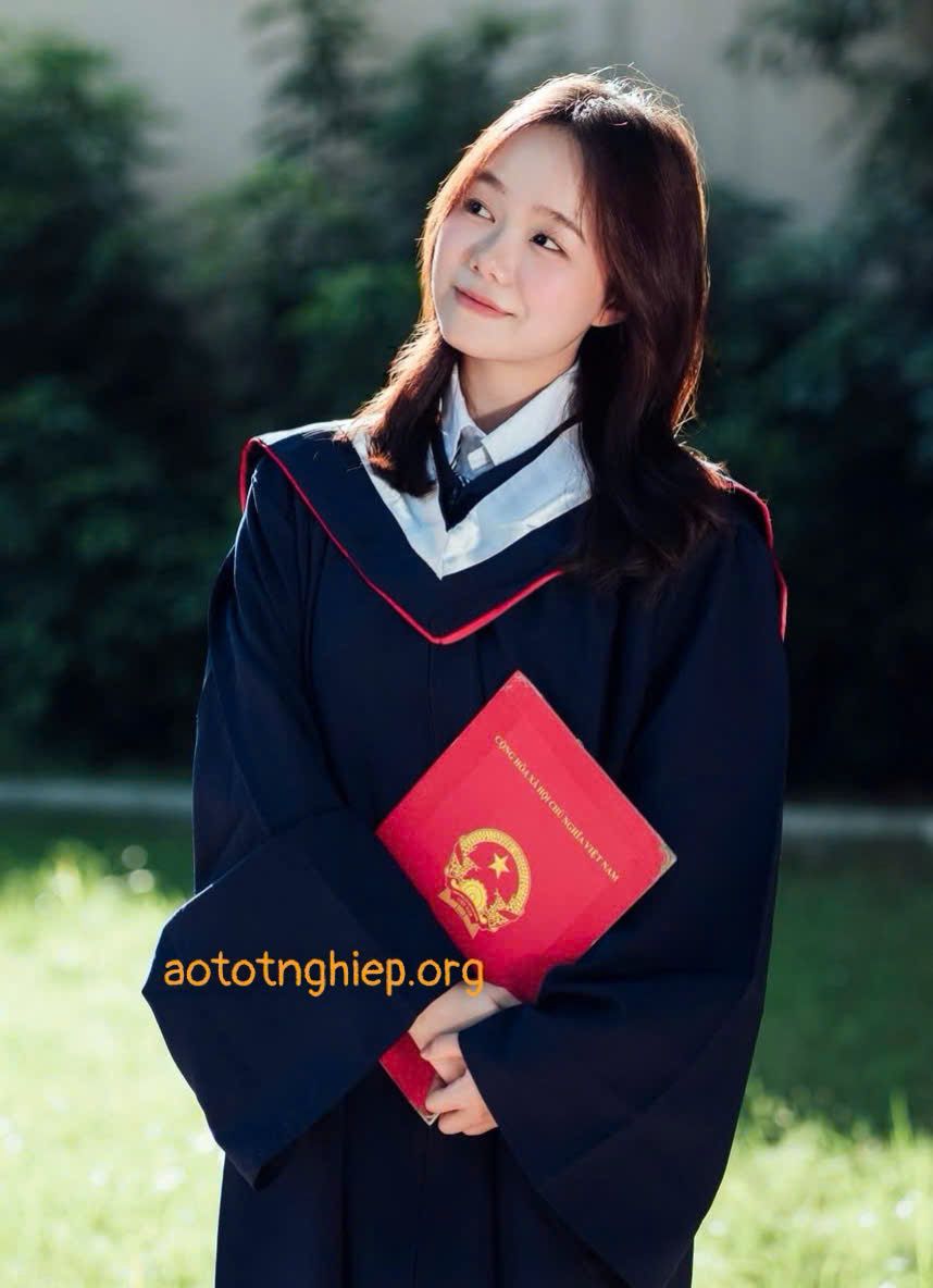 áo cử nhân quốc tế