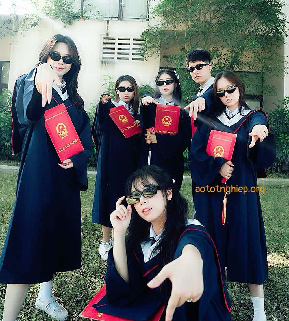 áo tốt nghiệp quốc tế