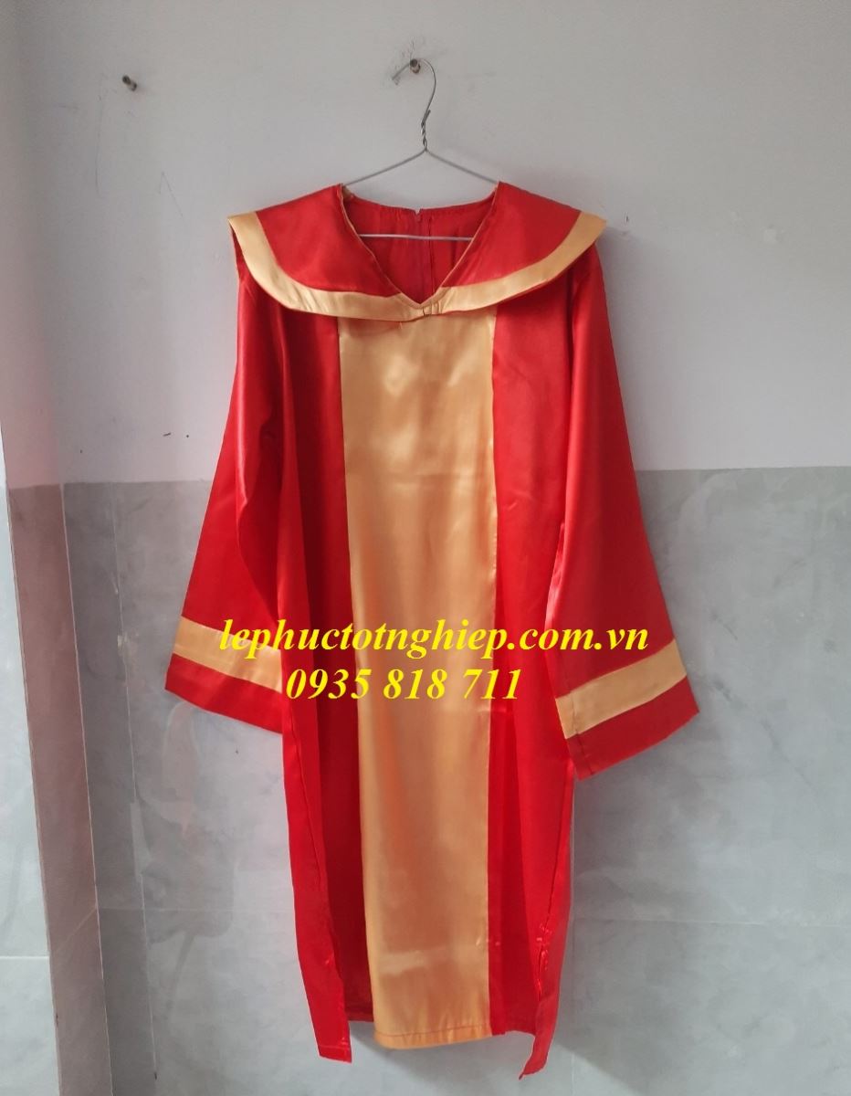 xưởng may áo cử nhân 