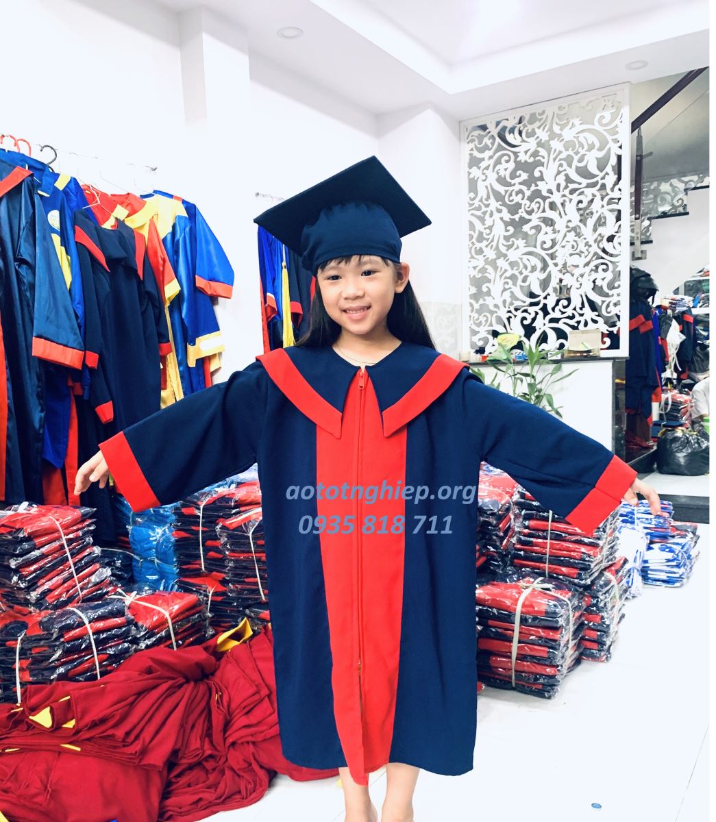 áo cử nhân mầm non