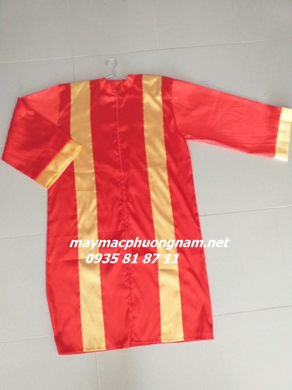 Ttrang phuc tot nghiep tieu hoc