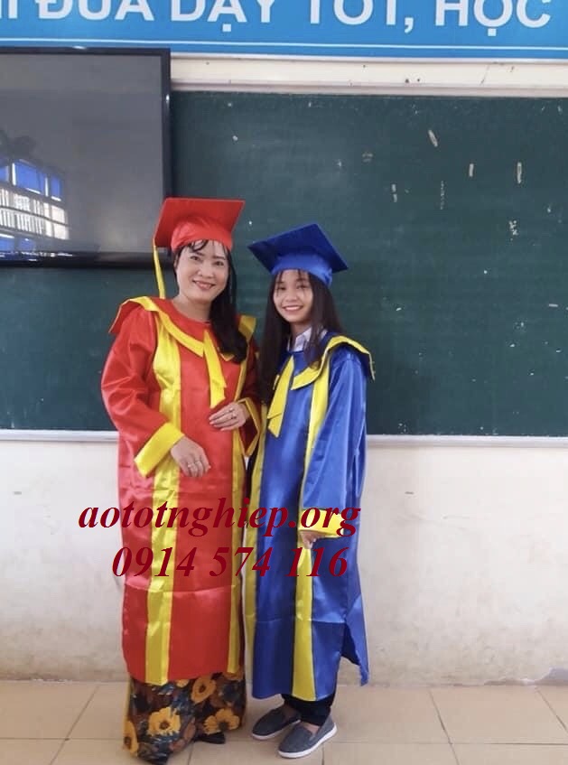 thue ao tot nghiep lơp 12