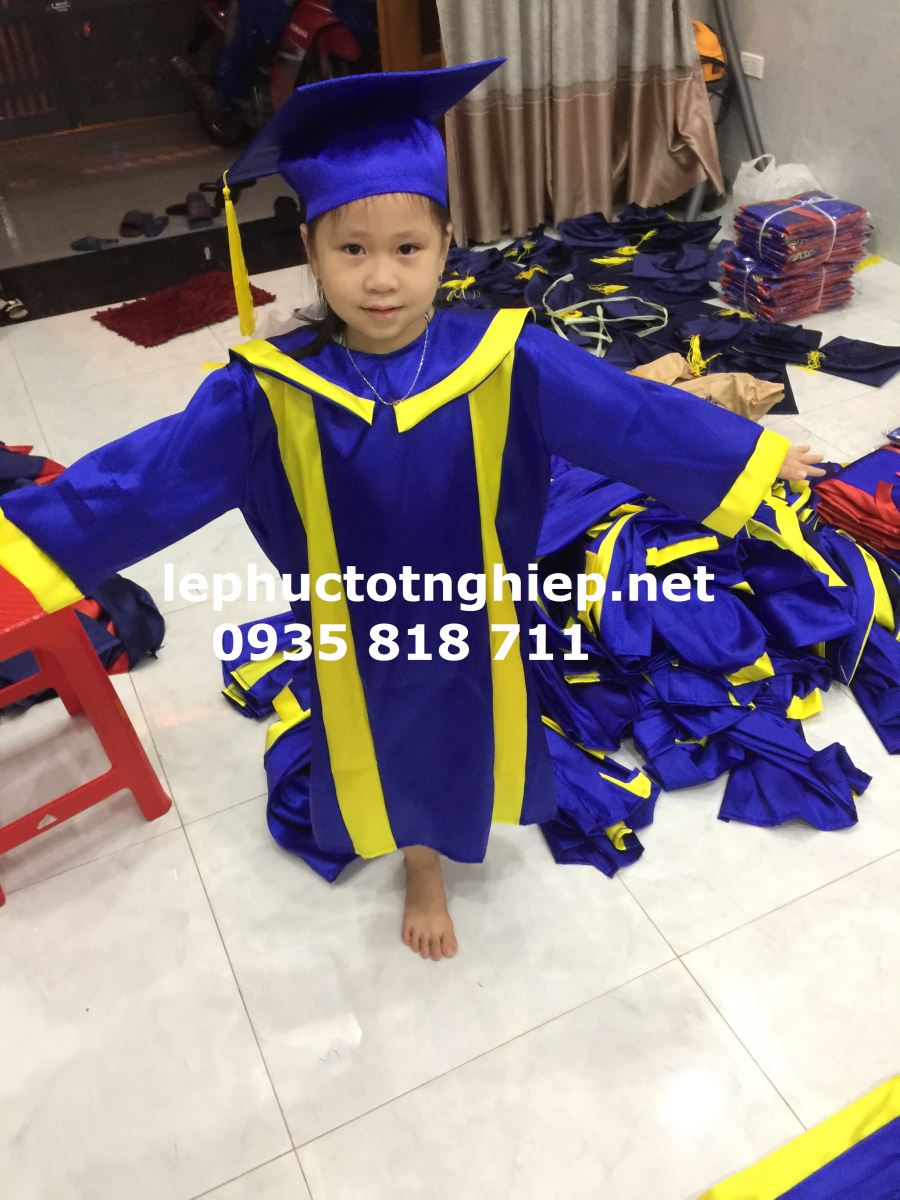 áo cử nhân mẫu giáo