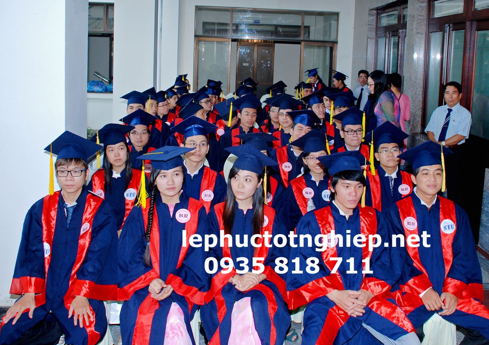 xưởng may áo tốt nghiệp
