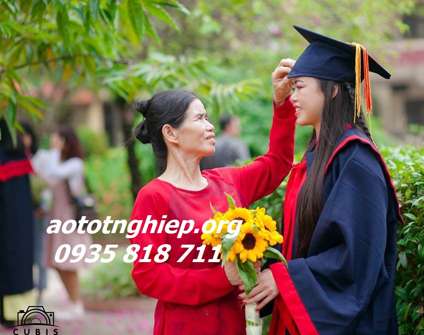 thue le phuc tot nghiep