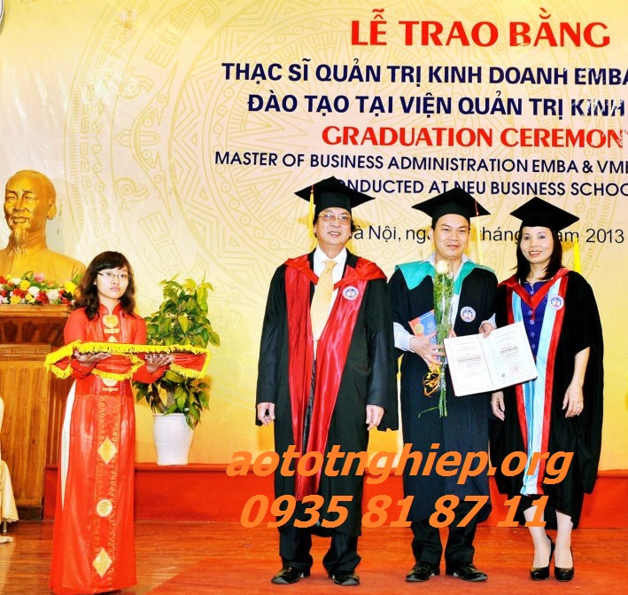 xưởng may áo tốt nghiệp
