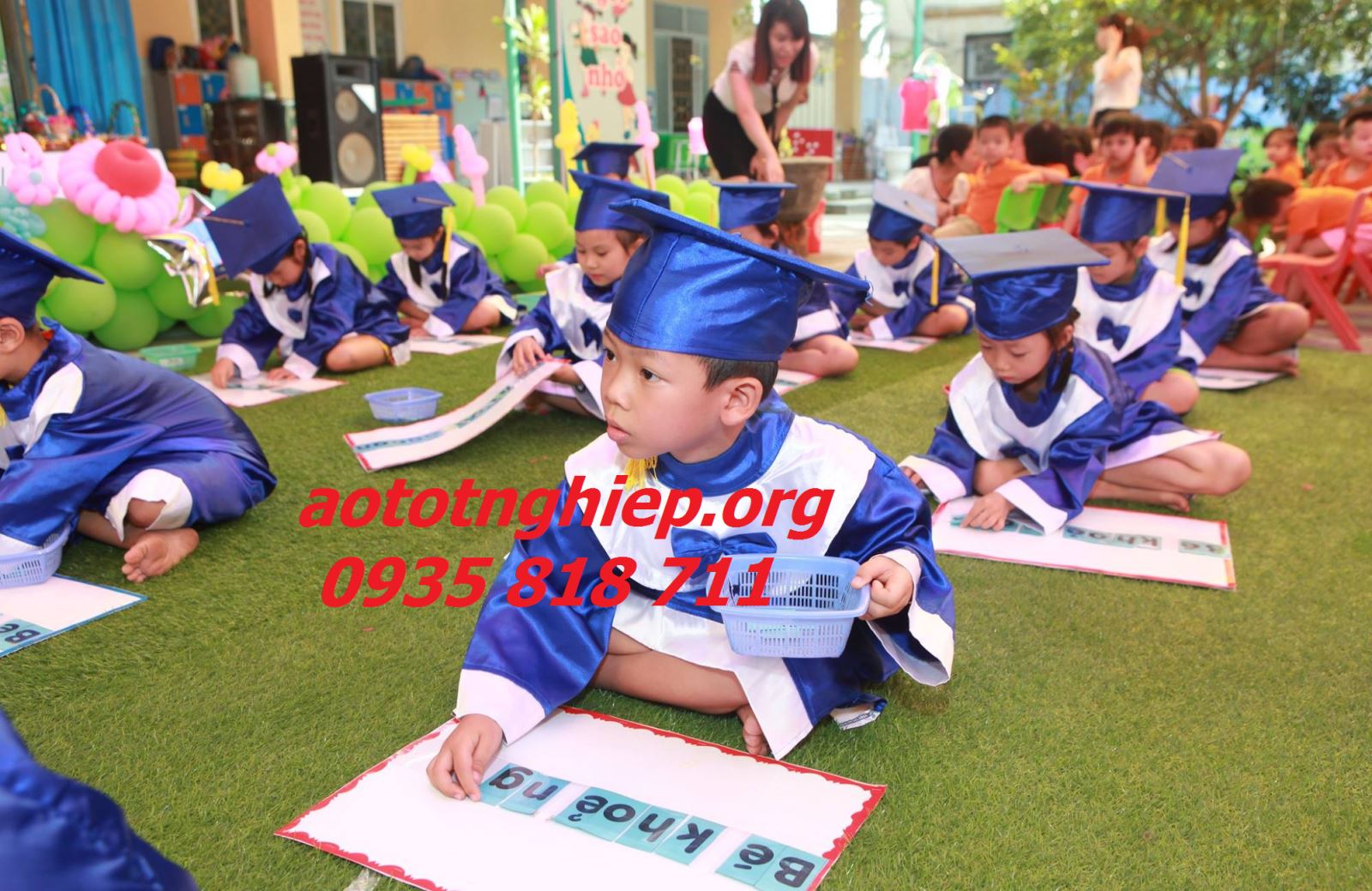 xưởng may áo tốt nghiệp