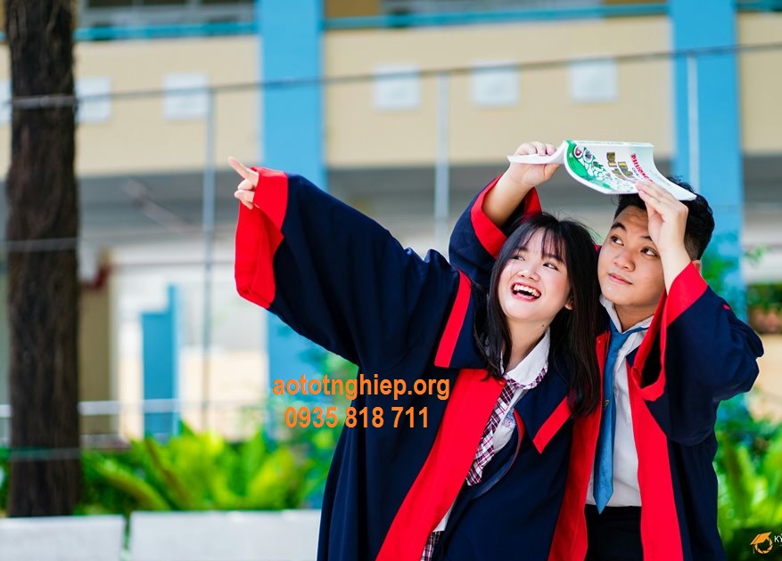 áo cu nhan tot nghiep tai binh duong