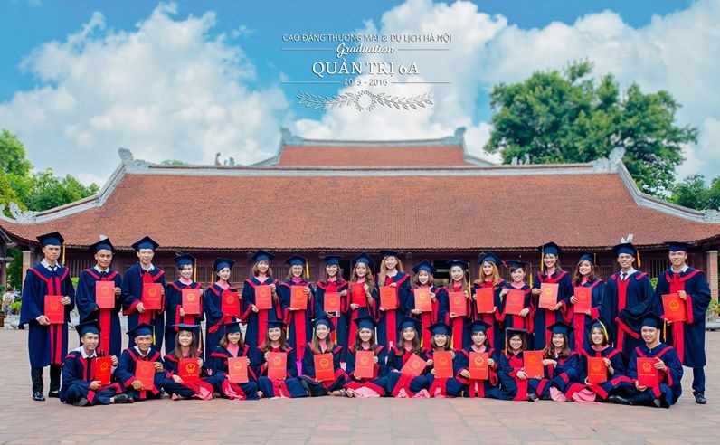 giặt ủi áo tốt nghiệp dep