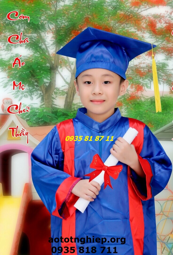 thuê áo tốt nghiệp tiểu học